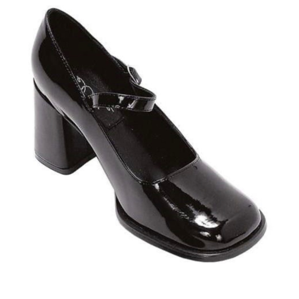 Ellie Patent Leather Maryjane shoes size 10 worn once